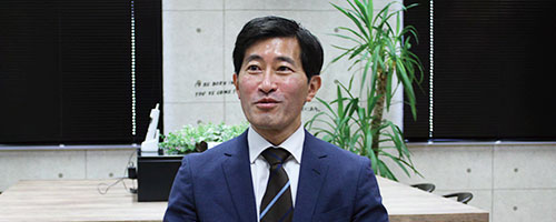 エンドポイントのセキュリティ対策コストを  劇的に削減